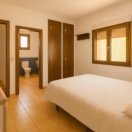 Beautiful 3 Bedroom With Heated Private Pool And Mountain Views Villa Casas de Torrat